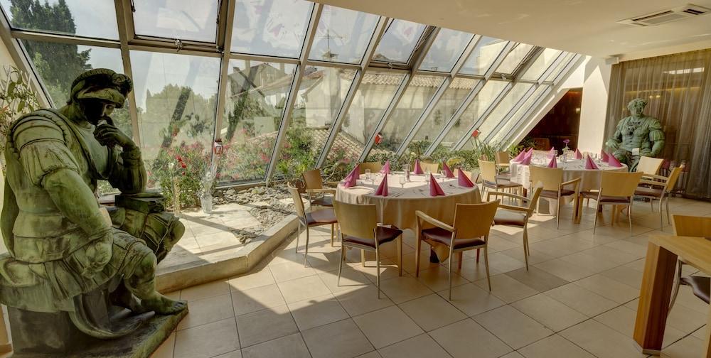 Hotel Atrium Arles Centre Luaran gambar